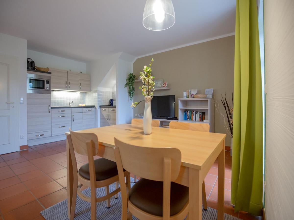 Feriendorf Rugana - Komfort Appartement Mit 1 Schlafzimmer Und Terrasse B52 Dranske Bagian luar foto